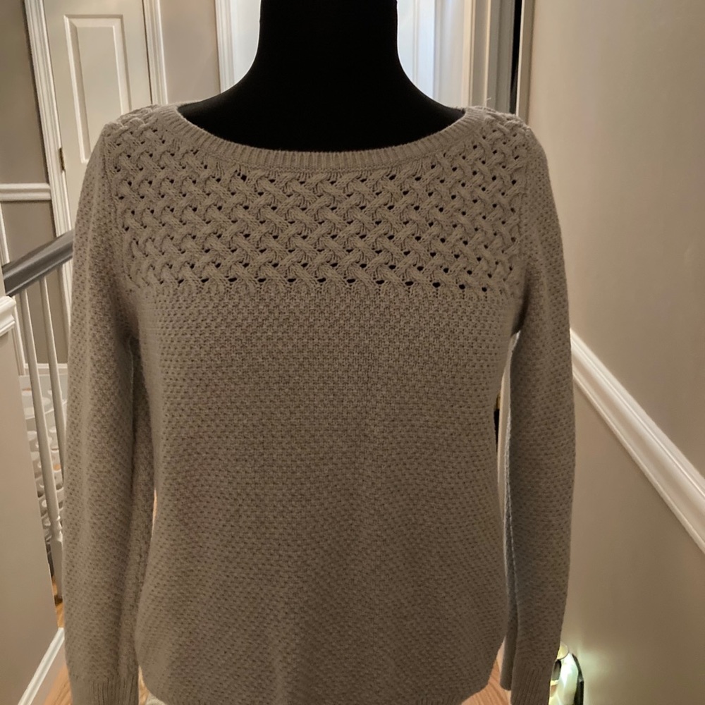 Light gray sweater